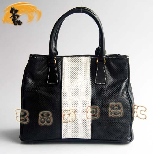 29150 Prada手提包 新款上市 普拉達(dá)經(jīng)典款網(wǎng)孔皮時(shí)尚休閑女包 黑配白