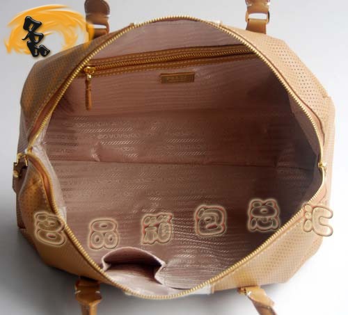 29144 Prada時(shí)尚女包 普拉達(dá)奢華明星網(wǎng)孔真皮手提包 十色可選 土黃配白