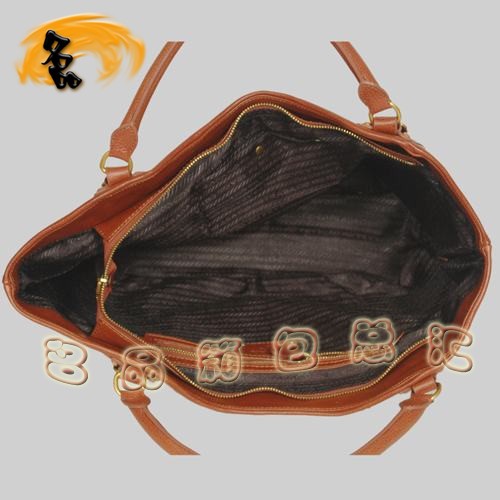 8612  Prada���N1:1Ʒ�|(zh��)Ů�� �����_��(j��ng)��ţƤ����� Prada��� �����ɫ