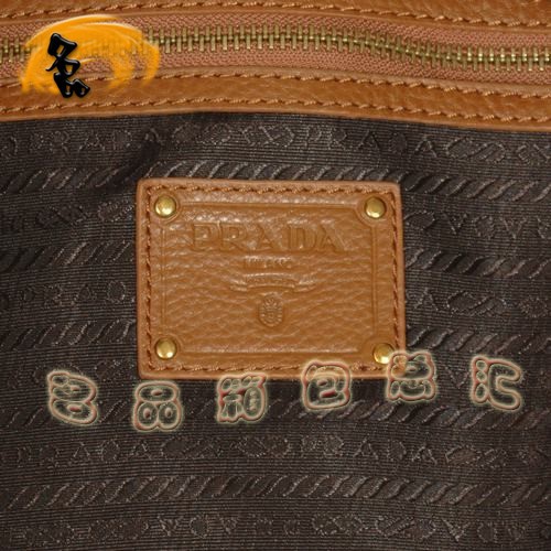 8612  Prada���N1:1Ʒ�|(zh��)Ů�� �����_(d��)��(j��ng)��ţƤ����� Prada��� �������Sɫ