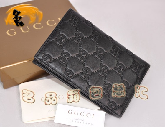 103608 Gucci�̿��X�� Gucci���� �M��ţƤ�pG�����п��X�� Gucci�а� ��ɫ