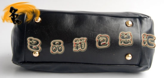 69527 Prada最新款 普拉達(dá)時尚女士單肩包 Prada斜挎包 進(jìn)口牛皮女包 黑色