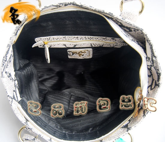 69588 Prada���¿� �߼yŮʿ����� �����_�M��ţƤ�r�����eŮ�� �װ�ɫ