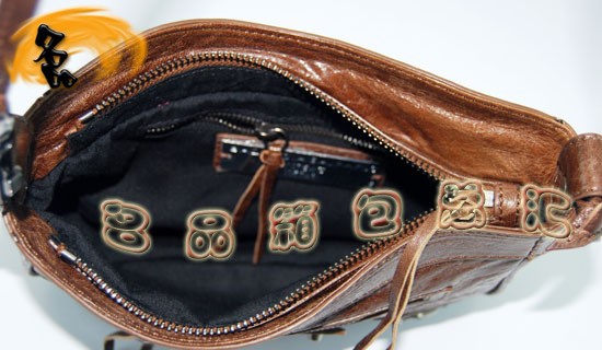 084980 進(jìn)口羊皮時尚休閑女包 Balenciaga斜挎包 巴黎世家包 咖啡色