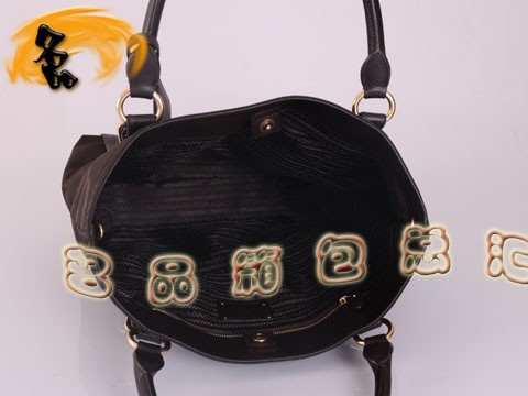 BN1774 Prada防水尼龍帆布女士休閑包 Prada單肩包 斜挎包 普拉達女包 咖啡色