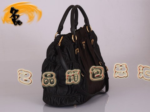 BN1793 �����_(d��)���¿� �ް���Ƥ�r�����eŮ�� Prada����� Pradaб��� ��ɫ
