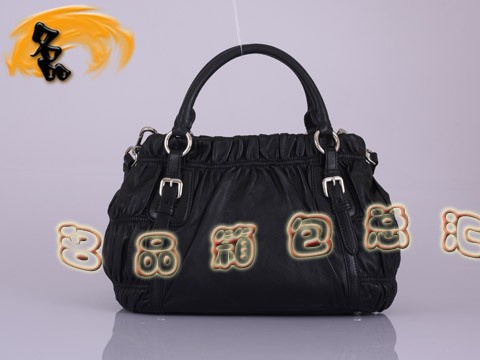 BN1791 �����_(d��)���¿��ް���Ƥ�r��Ůʿ���e�� Prada����� Pradaб��� ��ɫ