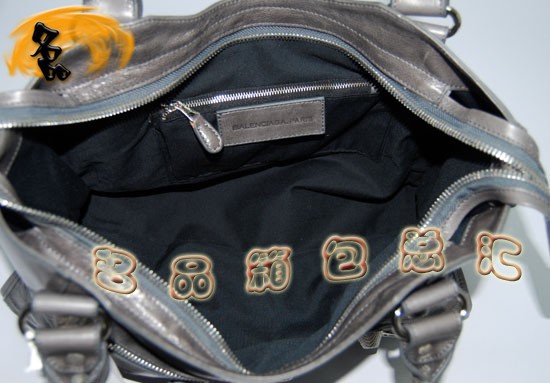 173084A  Balenciaga����� �������҆μ�� �M��ţƤ����r��Ů�� �C܇�� ���y��ɫ