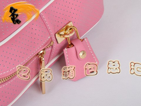 BR0094 Prada最新款 網(wǎng)孔牛皮女包 Prada手提包 普拉達(dá)經(jīng)典款 粉紅色
