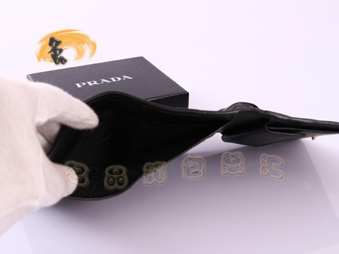 1M0176 Prada最新款羊皮褶皺三折錢包 Prada錢包 普拉達錢夾 Prada女包 黑色