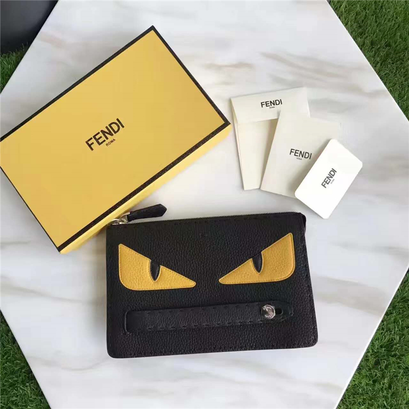FENDI 芬迪 350D 精選小牛皮荔枝紋小惡魔黃色眼睛手拿包手抓包 黑色