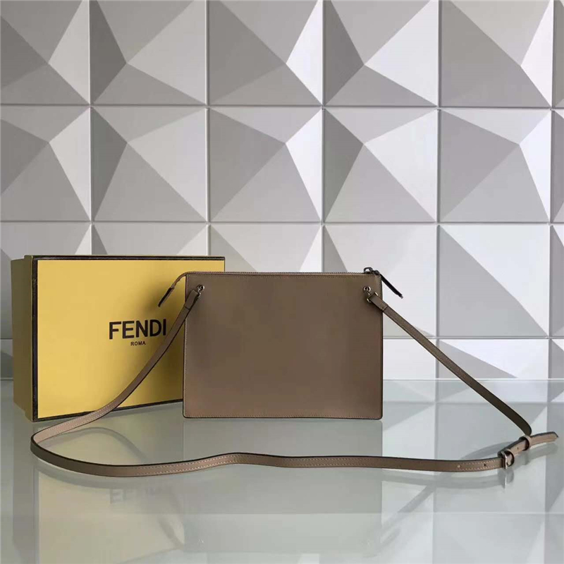 FENDI 芬迪 0367 2017新款南非小牛皮多功能長(zhǎng)款彩釘斜跨包肩包 卡其色