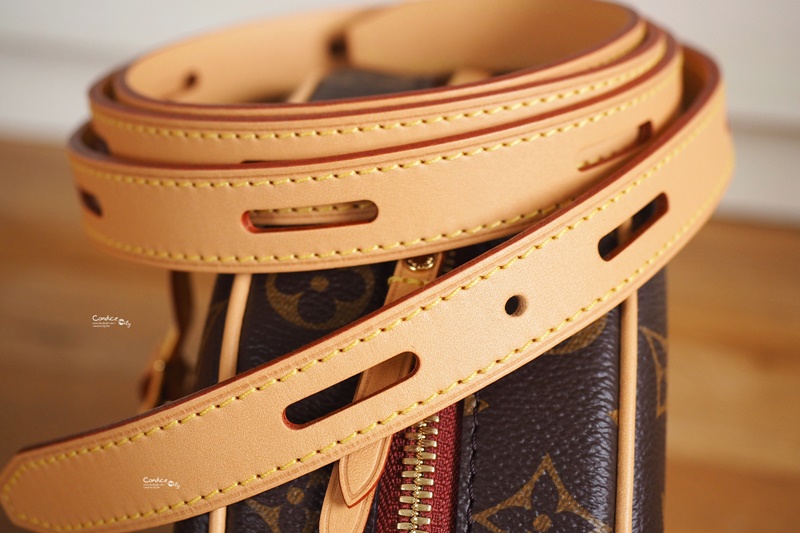 P2185463.jpg 【開箱】LV boite chapeau souple,超可愛LV圓餅包!LV必買包款!