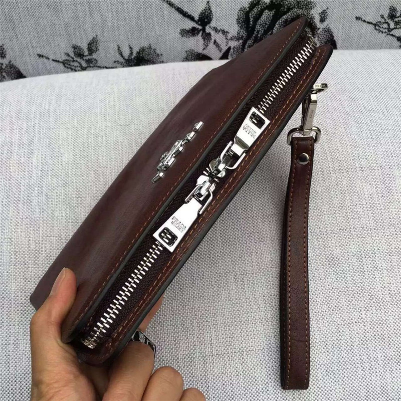 普拉達男士手包