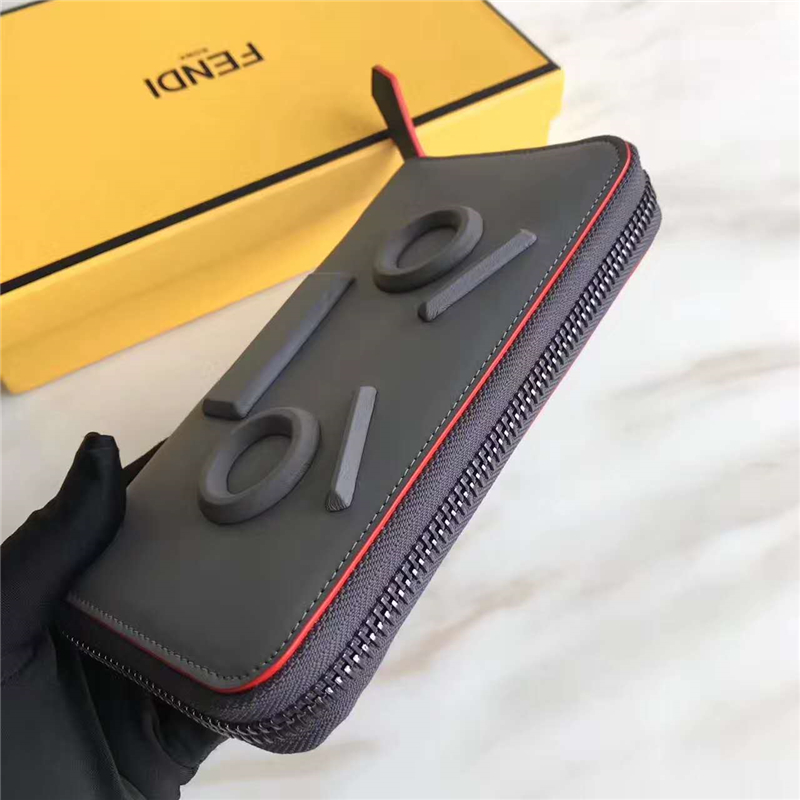 FENDI 芬迪 2017新款 face浮雕同色貼花 三面拉鏈皮夾 灰色
