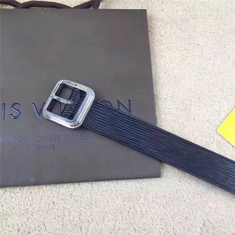 LV 路易威登 專柜新品 LV水波紋 牛皮皮帶 金屬針扣 女士皮帶 藏藍色