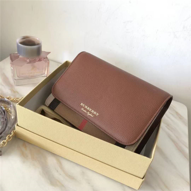 Burberry女包 官方新款 巴寶莉斜挎包 手拿包肩包