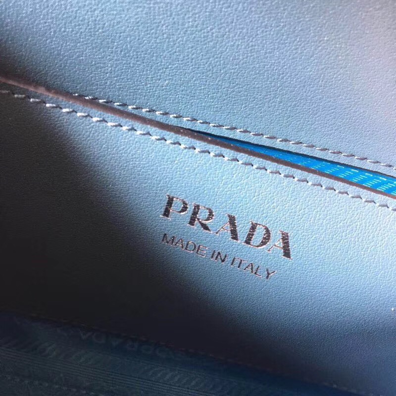 1BD127 Prada 皮革手袋 同色徽標 鏈式肩帶 單肩包 湖藍色