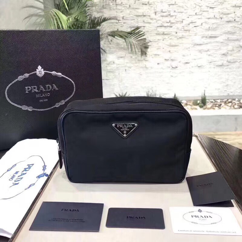 2NA006 Prada新款 防水尼龍面料配牛皮 普拉達手拿包 化妝包 黑色