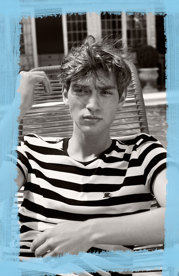 Burberry �Ƴ�ȫ������Ӿ�bϵ��